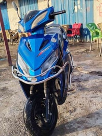 دراجة للبيع نضيفة ما بيهة اي نقص  السعر الخاص  للأستفسار(07805104414)