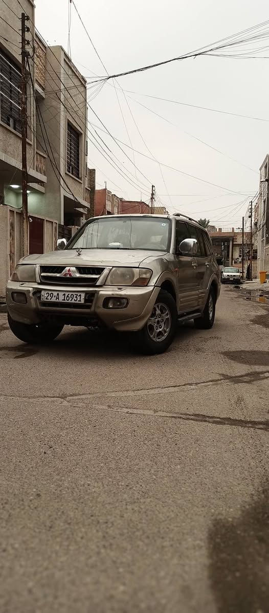 باجيرو موديل 2002رقم دولي باسمي محرك 3500 سبعه راكب ثلاث قطع تبريد مري شفط شاشه اندرويد تخم تايرات جديد فور ويل كامرة خلفية بيه جاملغ بصف السائق بدون حادث مكانهه بغداد الحسينيه السعر 85 وبيه مجال الرقم ***********
