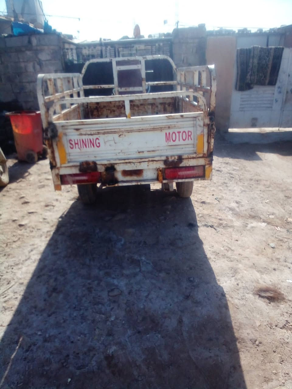 ستوتة للبيع موديل ٢٠٢٠ لبكان ديالي بعقوبة التحرير قرب شارع لحولي انتصال على هاذه رقم  ***********
