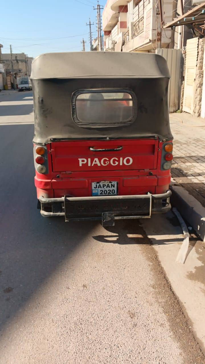 السلام عليكم تكتك بياجو 2018 شهر 11 محسوبة ع.19 مكاني بغداد جسر ديالى الجديد معروضه بمليونين تكتك نضيفة لاخياسات ولا تبديل بلادية تايرات جدد دوشمة داخل جديدة هـ***********
