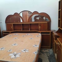 عندي غرفه نوم مستعمله للبيع صاج عراقي ٠٧٨١١٨٤٤٩١٧ توجد خدمة توصيل