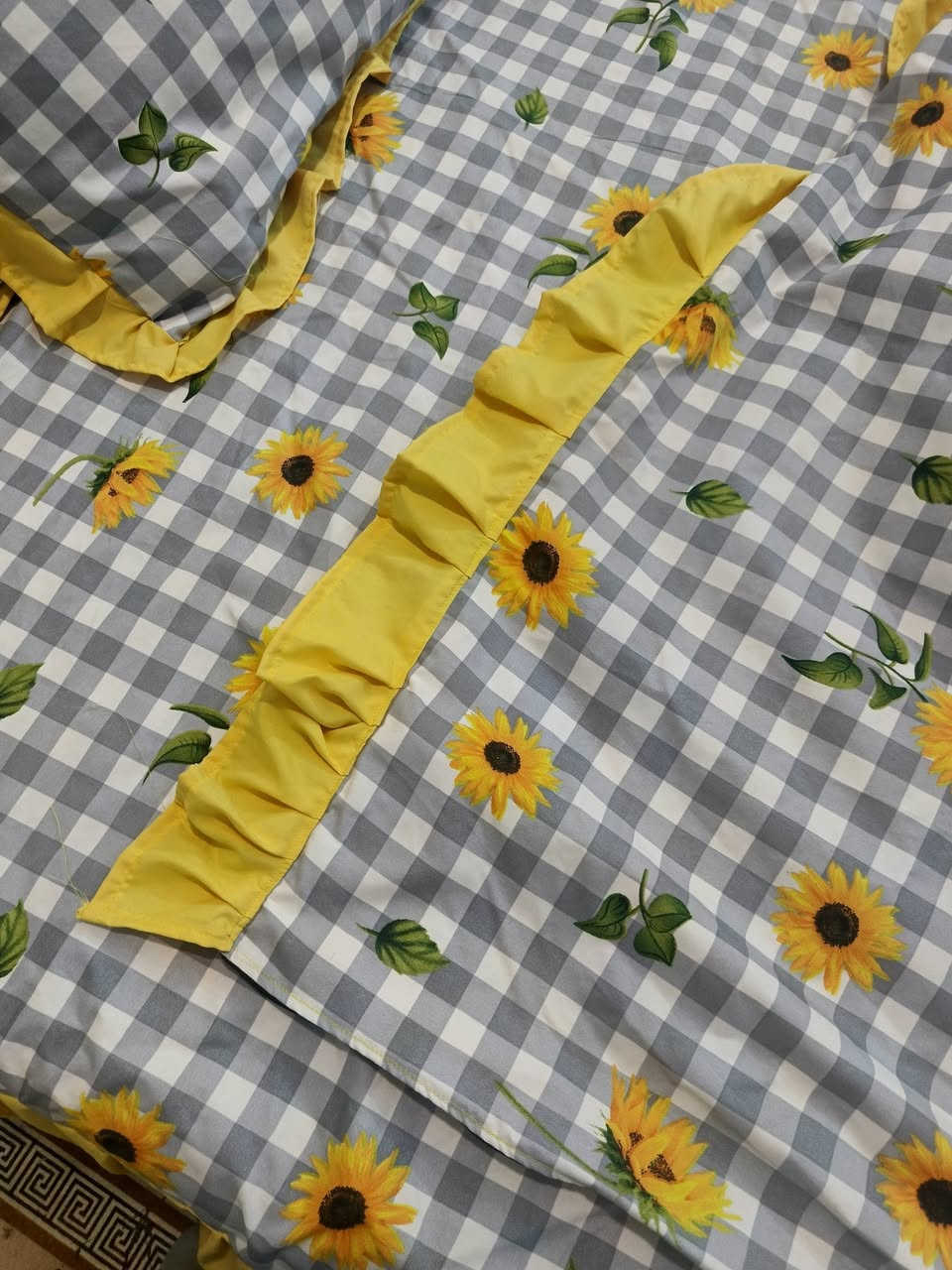 خياطة 🪡
فرشة جرباية حسب الطلب للنجف 💛
بهالجمال والالوان التفتح النفس القماش همايون الاماراتي الاصلي شرط
تلبيس داخلي 4 جهات لاستيك  + كشكش 3 جهات + كفر لحاف نهاية كركش وسحاب + مخاد عدد 4  🪡
للاستفسار عن الالوان والتفاصيل خاص
يوجد توصيل كافة المحافظات 🧡


**إذا كنت صاحب هذا الإعلان وتريد حذفه لأي سبب، رجاءا أرسل رسالة إلى الدعم الفني**