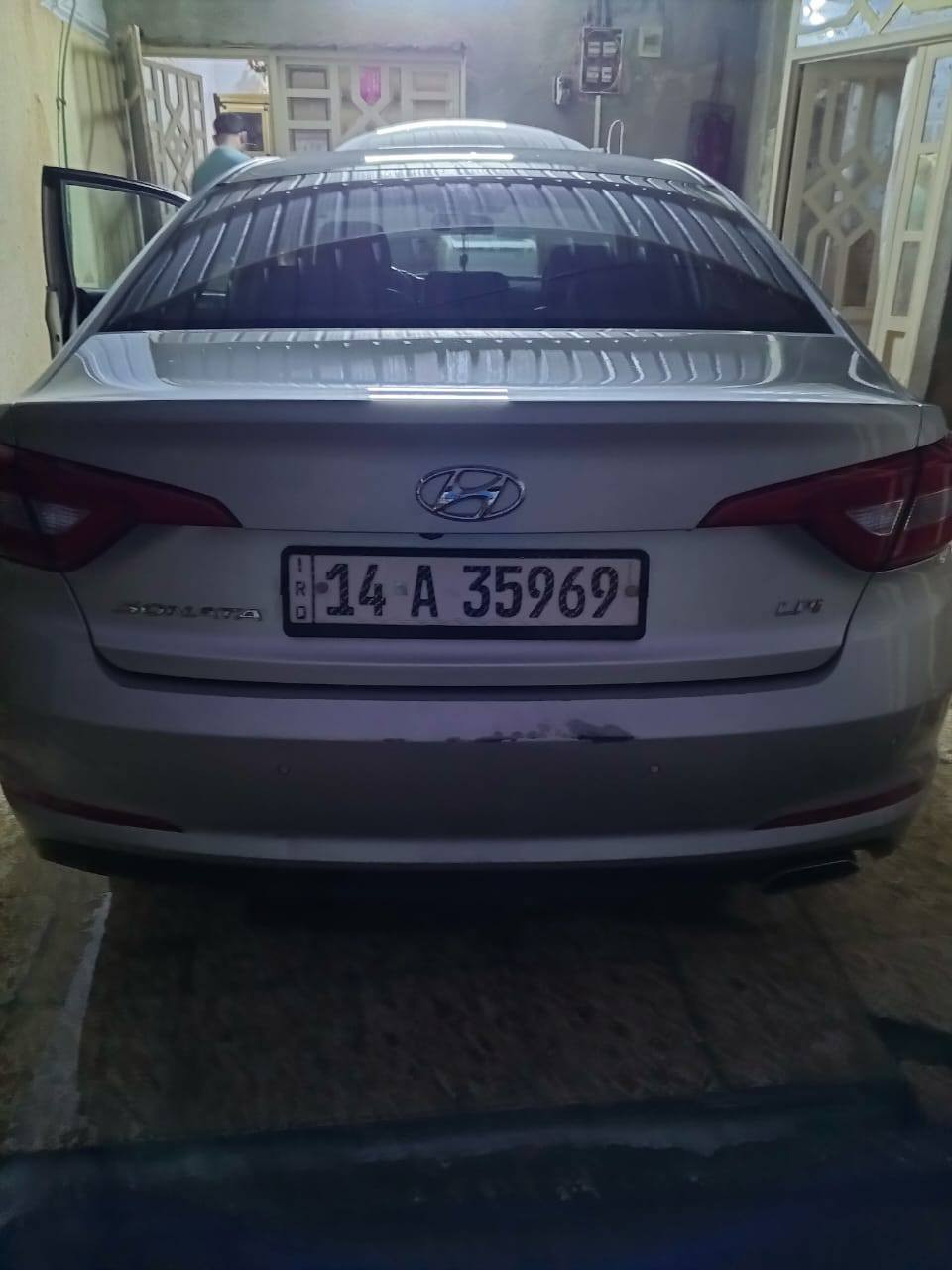 السلام عليكم 
سوناتا وارد كوري 
مديل 2017 
مكينه 2000 دوش
سياره تعمل بالغاز وبانزين
رقم بصره بسمنه 
سنويه جديد 
تبريد ثلج ❄
حداديه 100%
تخم تاير جديد 
كشنات جلد 
فول تحكم استيرن 
تبريد خلفي
مريات شفط
سياره جاهزه 
السياره بيه قطعتين صبغ جماليه
بنيد وجاملغ من كوريا 
والباقي مكفول 
السعر 129 
الاستفسار /  ***********
العنوان البصره شط العرب البصرة, العراق
