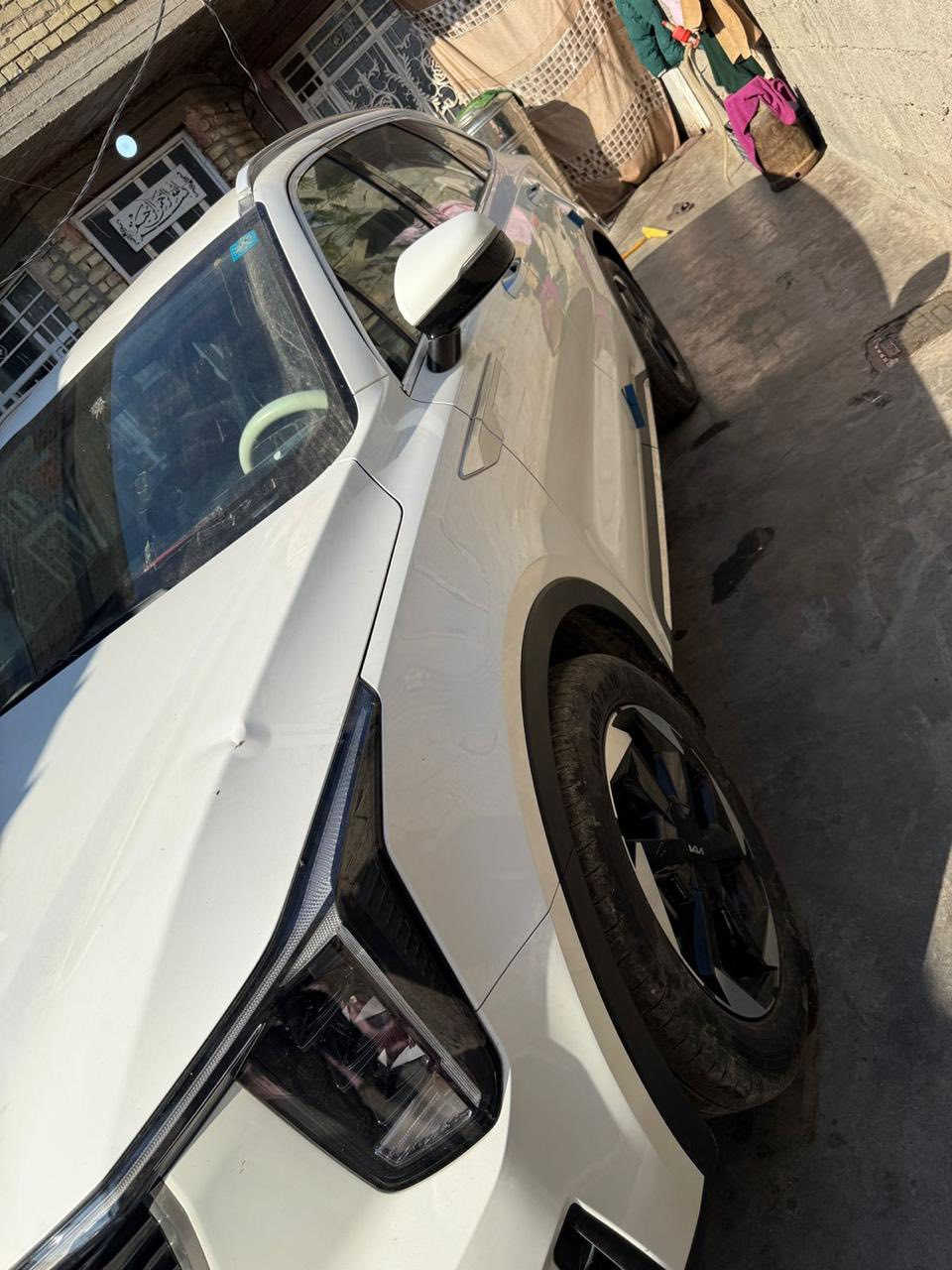 ‏كيا سورنتو موديل 2024 السيارة حلوة ونظيفة موهان شركة خمس سنوات سيارة ماشية
26الف
‏سيارة كلش حلوة بيها طخة بالبنيد سارة مواصفاتها معروفة فول ما عدا بانوراما  عوان السيارة بغداد الحسينية المعامل سيارة باسمي تحويل ثاني يوم رقم الهاتف ‎077 114 80085 سعر السيارة 305$
