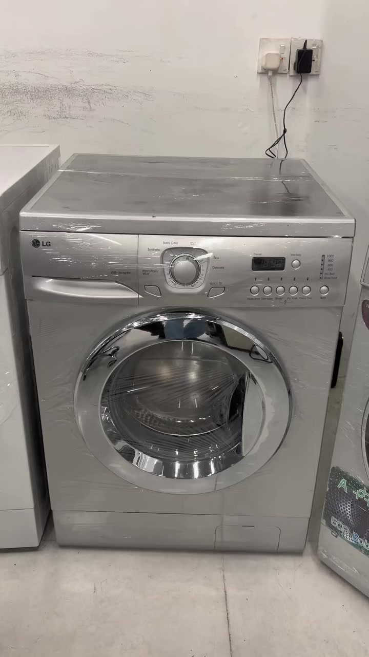 غەسالەی جل شۆر مارکەی LG زۆر جوان و پاک بێعەیب
٨کیلۆ 
٢٠٠ هه زار 
٢٠٠ الف 
گەیاندنمان ھەیە ..🚕🚚
ناونیشان: 📍 
سلێمانی /ئاوبارە / بەرامبەر دەروازەستی / پشتی ڕێبین فرێش 
بۆ پەیوەندی کردن/*********** /
