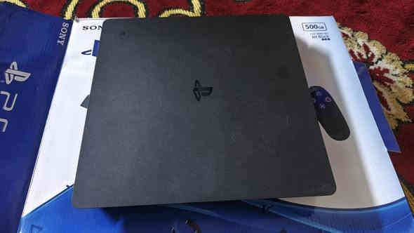 بلي 4 سلم كامل ملحقات بلكارتون
ذاكره ٥٠٠
نضام ٩ مهكر 
جوستك عدد ١ 
س. ع ٢٧٥ 
العنوان / بغداد - حي النصر 
‏‪***********‬‏
