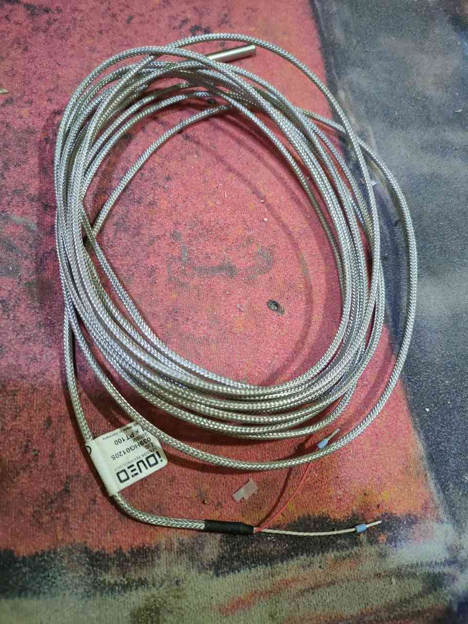 اغراض حساسات
المنتج عبارة عن كابل حساس حراري (Thermocouple) من نوع PT100 لقياس درجات الحرارة.يتميز الكابل بوجود جديلة معدنية (تغليف فضي) لحماية السلك من الظروف القاسية.يستخدم هذا النوع من الحساسات بشكل شائع في الأجهزة الصناعية للتحكم في درجات الحرارة.
السعر ٢٥ الف


**إذا كنت صاحب هذا الإعلان وتريد حذفه لأي سبب، رجاءا أرسل رسالة إلى الدعم الفني**