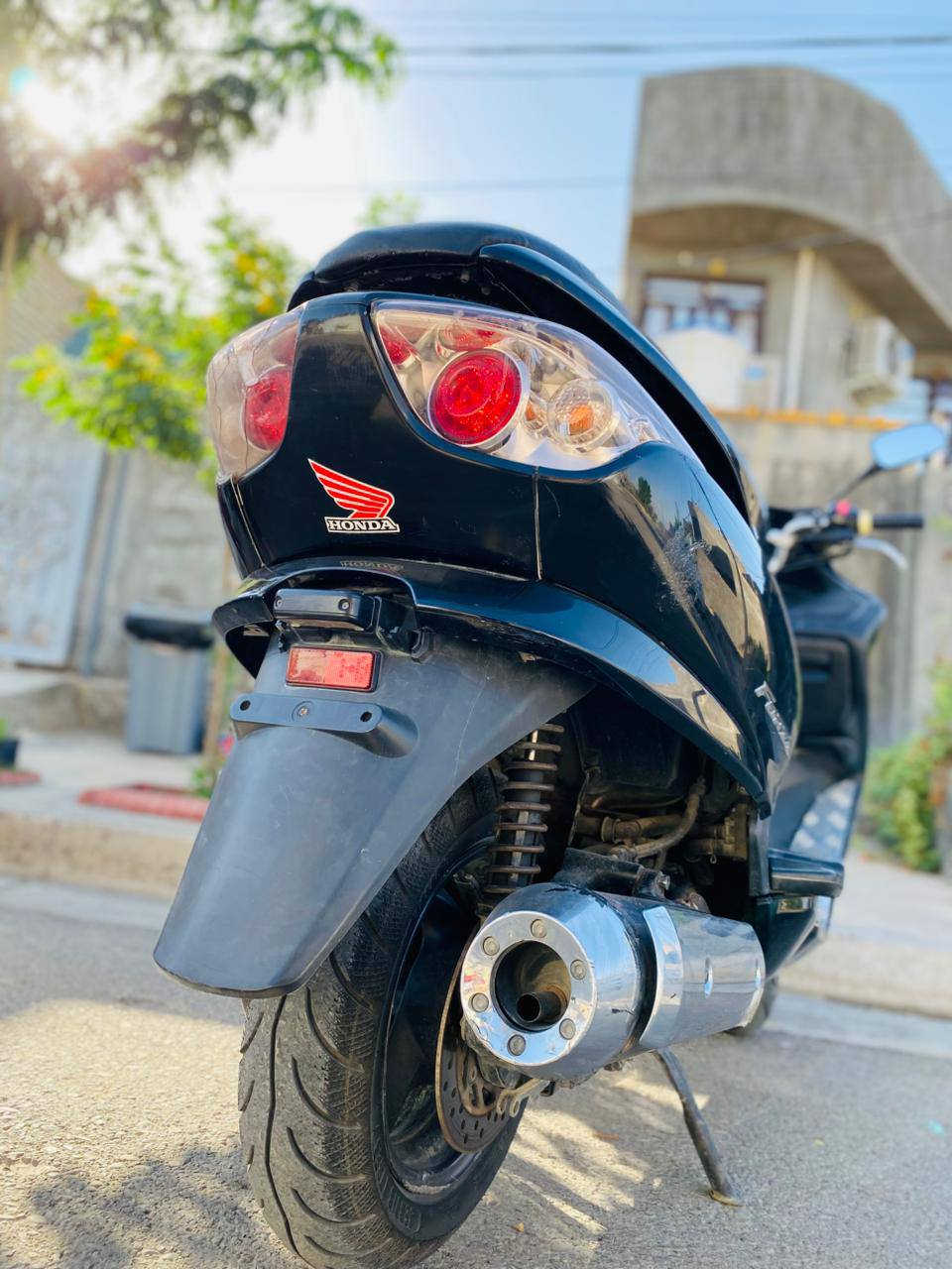 سلام عليكم دراجه فورزه صفر9 خير من الله دراجه حلوه مابيه اي نقص مكاني بغداد محموديه سعر 800 وبيه مجال 
الاستفسار ع هاذه رقم  ‏‪0773 241 5253‬
