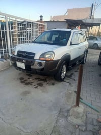 توسان 2009 خليجي صبغ عام بدون ضرر كير ومكينه مكفولات بيع او مراوس السع...