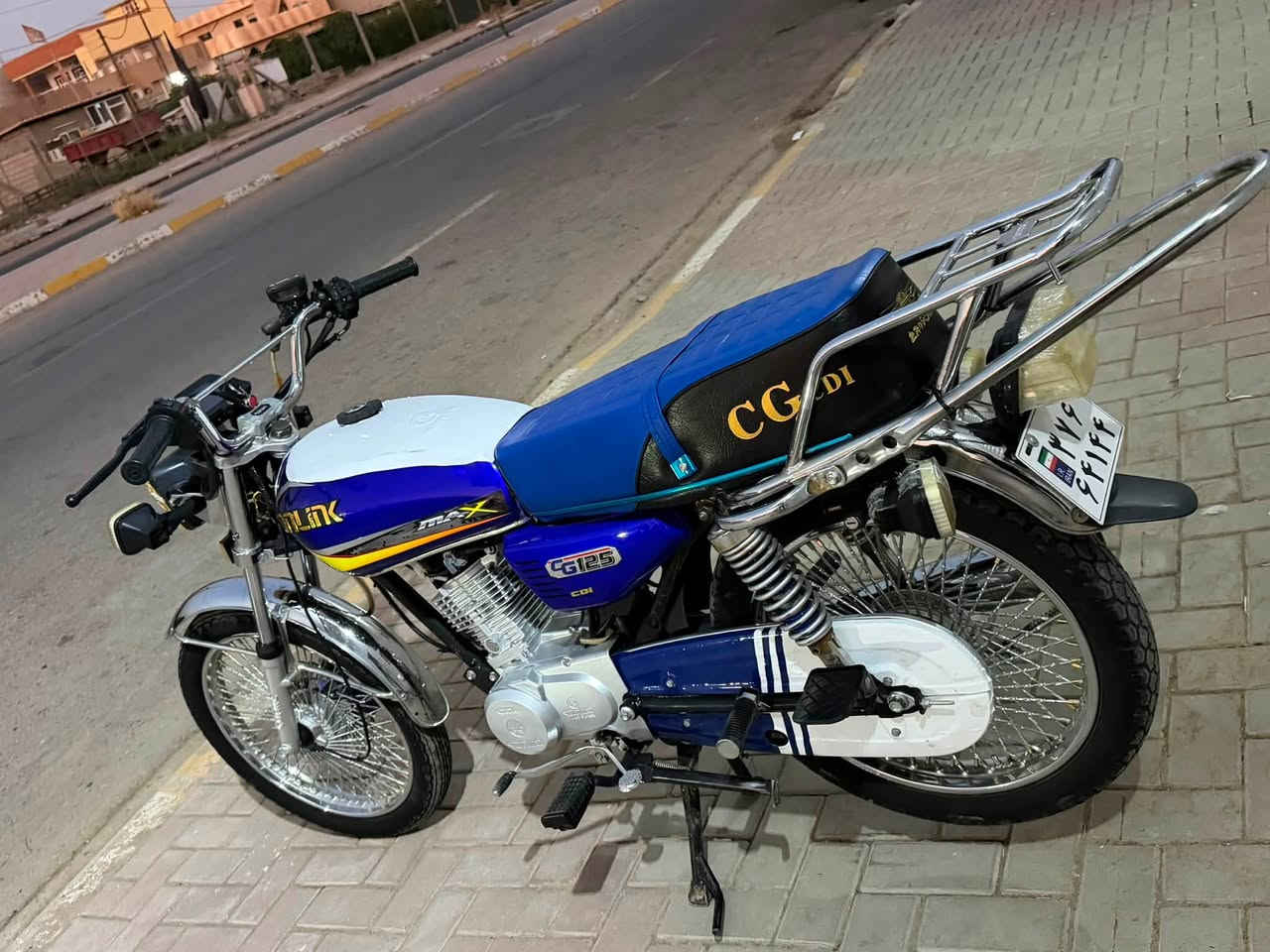 للبيع 4كير موديل 2025لوكً كل عيب مآبي سعره 650الشراي يتصل ***********

