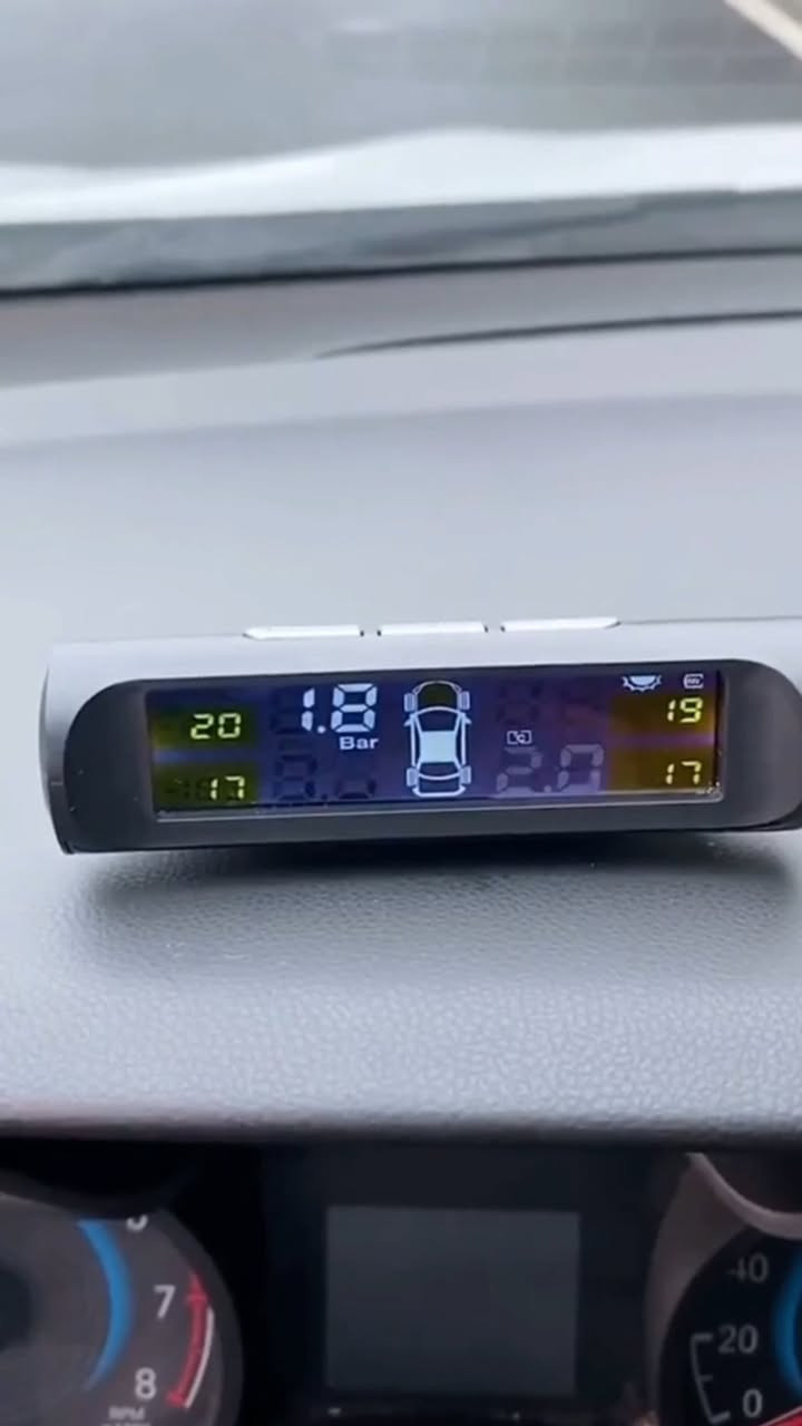 خليك متميز وواعي
جهاز مراقبة ضغط وحرارة الإطارات بالطاقة الشمسية (TPMS)
السعر 18 الف 
يوجد توصيل لكافة المحافظات 🚚 
للطلب المراسلة على الخاص او على الواتساب
***********
