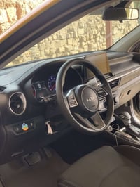 كيا فورتي للبيع موديل 2023 ضرر خلفي بدون ايرباك  سونار وصور حادث بل من...