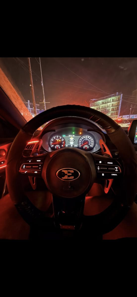 🔥 للبيع — ستنكر GT1 موديل 2020 🔥�فخامه + قوه + هيبه بطله بالطريق 🚘✨
إذا تدور على سياره رياضيه تلفت النظر وتجمع بين الأداء العالي والفخامه، هاي فرصتك 👌
▪️ GT1 فل مواصفات�▪️ محرك 6 سلندر Twin Turbo عزم خرافي 🔥�▪️ اوتوماتيك مع بدلات سرعه�▪️ ماشيه 82 ألف ميل�▪️ لون سمنتي مميز ونادر يخبل بالطبيعه 🤍�▪️ داخلية جلد فخمه جداً�▪️ شاشه كبيره + كامره + حساسات�▪️ بصمه وتشغيل ذكي�▪️ تبريد وتسخين مقاعد�▪️ رادار + مثبت سرعه�▪️ فتحه سقف بانوراما�▪️ انوار LED رياضيه�▪️ نظام صوت ممتاز
‎الإضافات:�✅ ستيرن سبورت حرف D�✅ إناره داخليه مرتبه وفخمه�✅ لحيه أماميه رياضيه تعطي شكل وهيبه
‎السياره مرتبه جداً واستعمال نظيف، والدفعه والأداء شي خرافي بالطريق 😮‍💨🔥
ملاحظه للمصداقيه:�بيها ضربه خفيفه بنفس مكان الحادث وارد وتم  

جاهزه للفحص من الصدام للصدام وما تحتاج أي صرف ✅
كفاله كير ومحرك وايرباك 
سعر تواصل على رقم ***********
