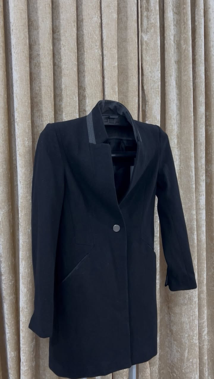 20 كوت
بسعر 50 الف والتوصيل مجاني
بالة كويتي درجة اولى 
للاستفسار ***********
