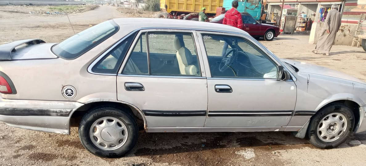 سلام عليكم دايو برنس لبيع رقم بغداد سياره بلادي بيه باب مبدل فقط محرك وكير ما بيهن يشي موديل 94  السعر 35 مكاني التاجي رقم ***********
