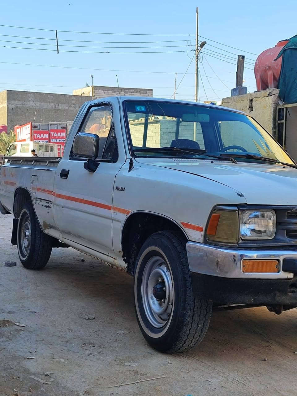 سلام عليكم سياره ٨٩ للبيع جاهزه للعمل مكينه جديده كير جديد حداديه جديدة تخم تاير سنويه لل ٢٩ بسمي شاصي مكفول سعر ٥٠ وبيها مجال بسيط للشراي اني مكلف بنشر رقم صاحب سياره *********** /***********
