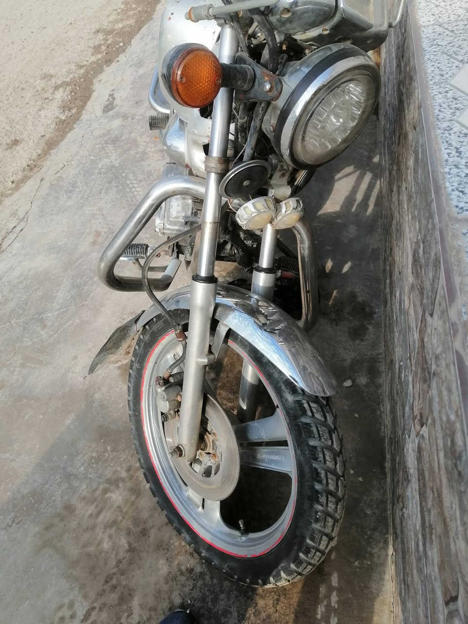 للبيع شغال نكره سلف لاتبخير ولاتنقيص كامل مكمل نكره سلف لي يريده يجي خاص او يتصل على رقم ***********
