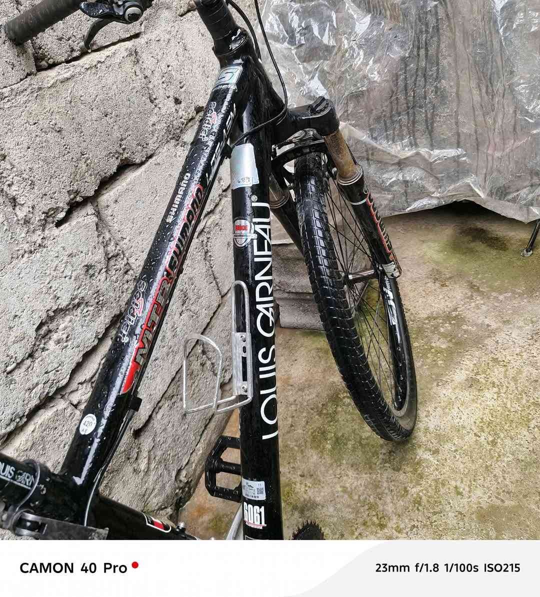 السلام. عليكم. عندي. بايسكل ابو الدبلات شرط.  جديد ما بي  جديد لونو اسود اذا دبل مكينا ثمنيا كير  يريدو الرقم لل استفسار. ***********العنون حي الكرمه خلف ثاني مجتل  السعر 160 وبي مجال
