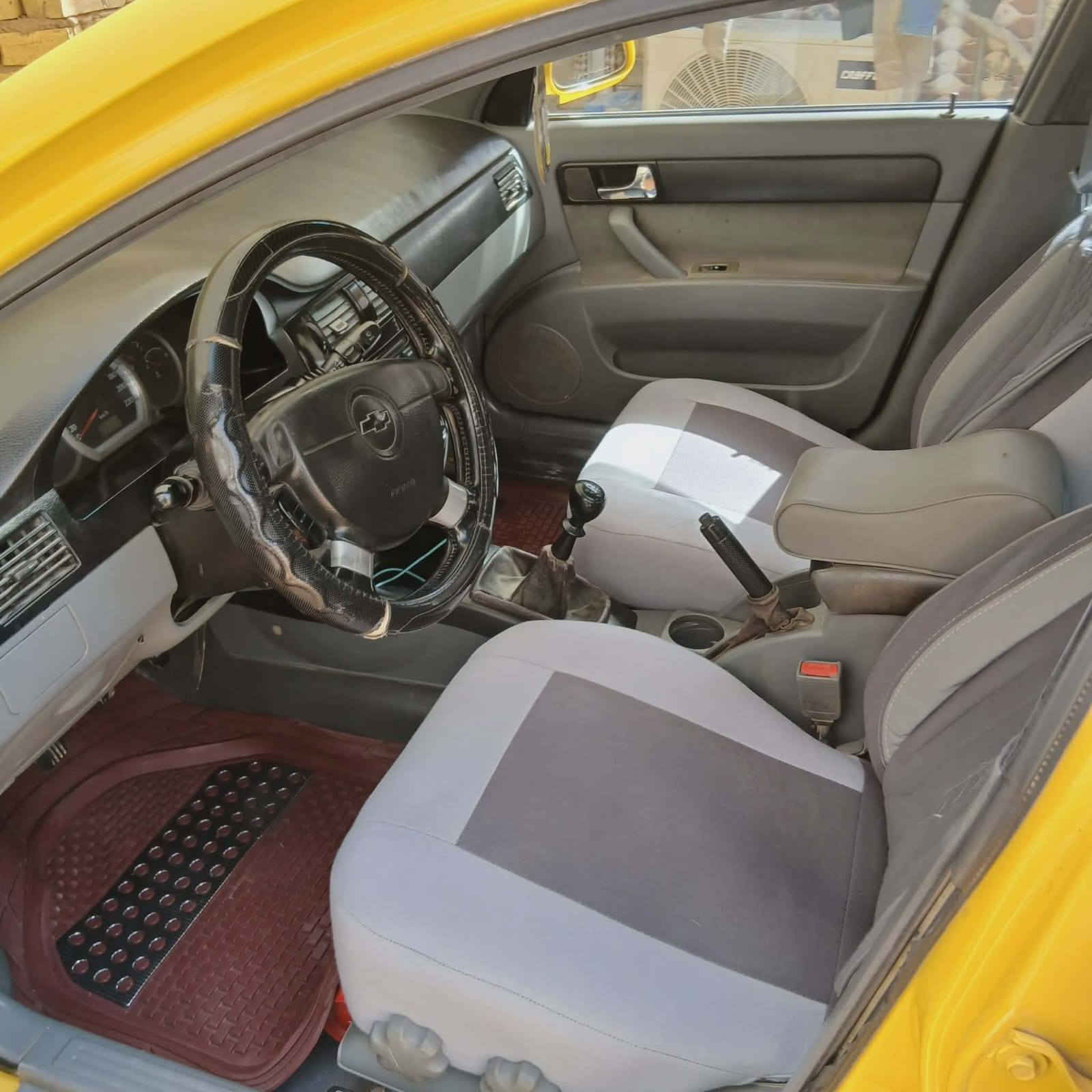 السلام عليكم أوبترا 2012أجره محرك جديد  صدر جديد تخم تاير تدفه تبريد كله شغال رقم انكليزي مصفره هيئة وغرامات مروريه السعر ع خاص مكان السياره بعقوبه  ***********
