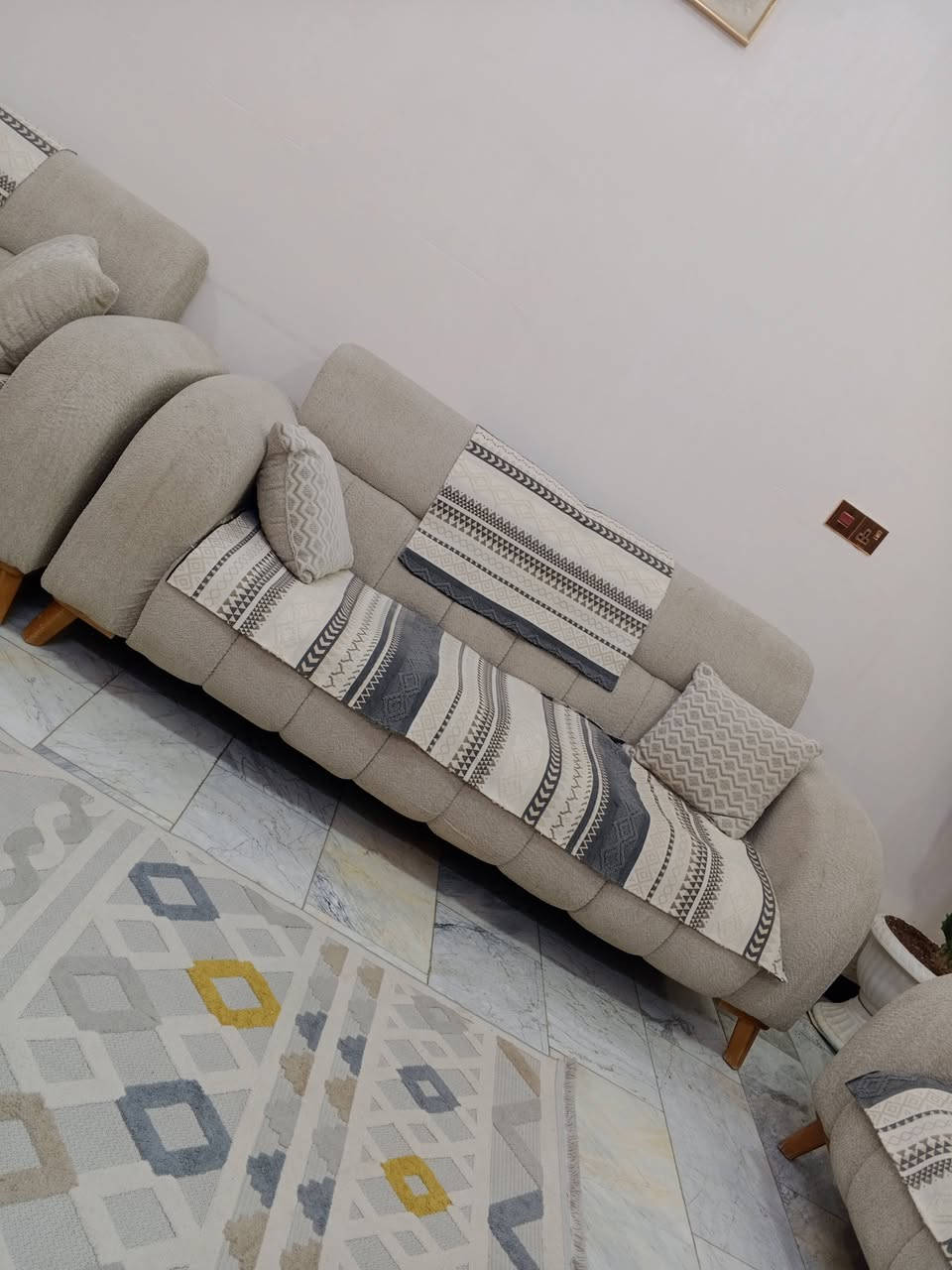 تخم عشر مقاعد نظيف جدا للبيع السعر 450 العنوان كريعات


**إذا كنت صاحب هذا الإعلان وتريد حذفه لأي سبب، رجاءا أرسل رسالة إلى الدعم الفني**
