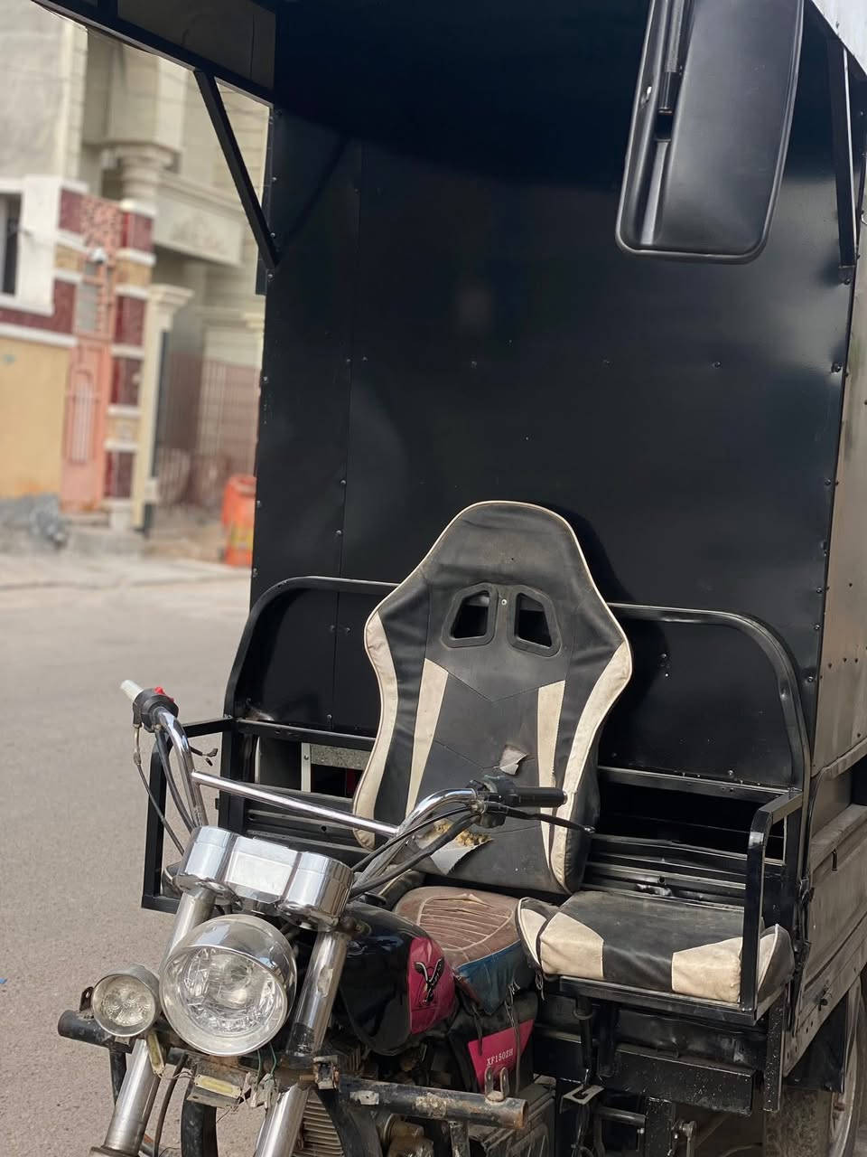 ستوته  ام الطير كامله  من كل شي
بيها رفوف 
بيها ثلاث جداري 
واحد مال بطاطا حلزونيه واحد مال لبلبي او عرانيس واحد ذره مفرطه مسلوقه 
اوراقها موجوده مدفوع كمرك بس بقت تراجع مرور هزه ويسلموك سنويه وارقام 
طباخات وياها
حتى مملحات بقيه التفاصيل ما مشتغله مشروع كامل  بس بسبب الضروف ما اشتغلت بيها 
سعرها مليون400بيها مجال 
*********** فقط واتساب 
مكانها  فلوجه
اتصال ***********
ووحدها هم ابيعها بدون الكشك الستوته اصوليه اوراقها موجوده كمرك غيره كله مدفوع باقي بس هزه وتستلم سنويه وارقام
