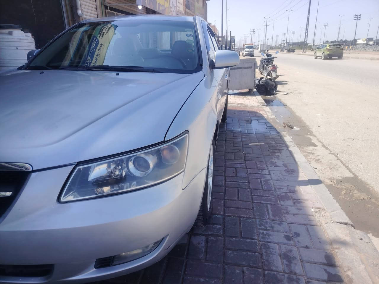 السلام عليكم سوناته موديل ٧ للبيع ادوات كصه تبريد مكينه كير حداديه جاهزه السياره للبيع او مرواس *********** السعر ٤٢ اوبيه مجال بسيط
