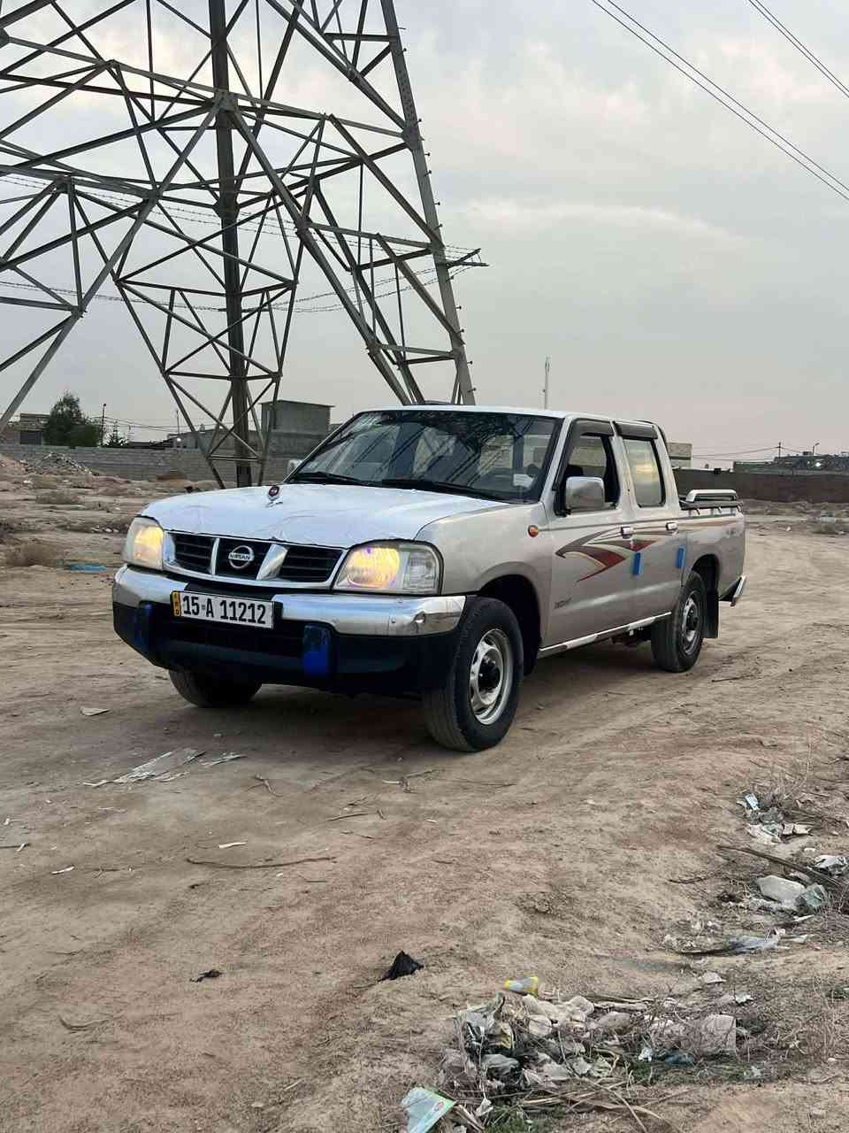 السلام عليكم سياره نيسان 2009بليته زركه سعودي  رقم انبار مشروع وطني رقم مميز مكينه كير حداديه مكفولات تبريد شغتل جام كهربائي  مكفوله من الضربه ول تبديل شواصي تكم كله مكفوله 
اداخل احمر داخله جديد السعر 113او بيه مجال المكان النجف رقم ا***********
