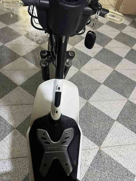 بايسكل شحن للبيع جديد ٢٠٢٤ كامل بطاريات جدد عل فحص وين تودي ودي كامل مالي اي نقص كلة شغال اخو الجديد حجم ٢٢ لايت عالي ناصي بصمة السعر ٢٧٥ بي مجال العنوان ديالى ناحية ابي صيدا ***********
