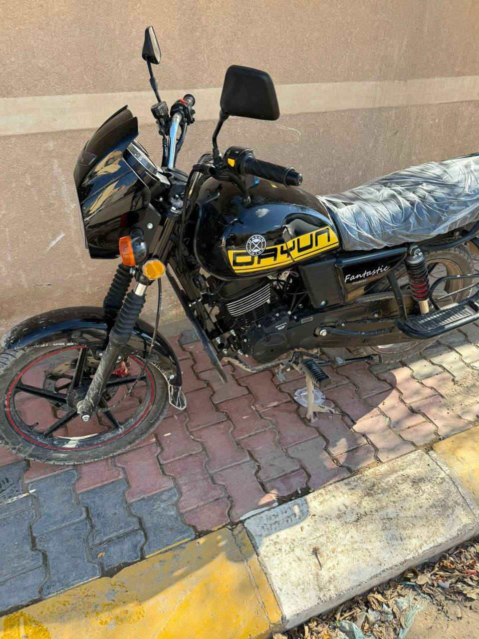 سلام عليكم دراجه دايون موديل 25صارلها سبوعين مشتريها زيرو مكاني تكريت شارع الاربعين السعر 1450الف وبيها مجال (***********)
