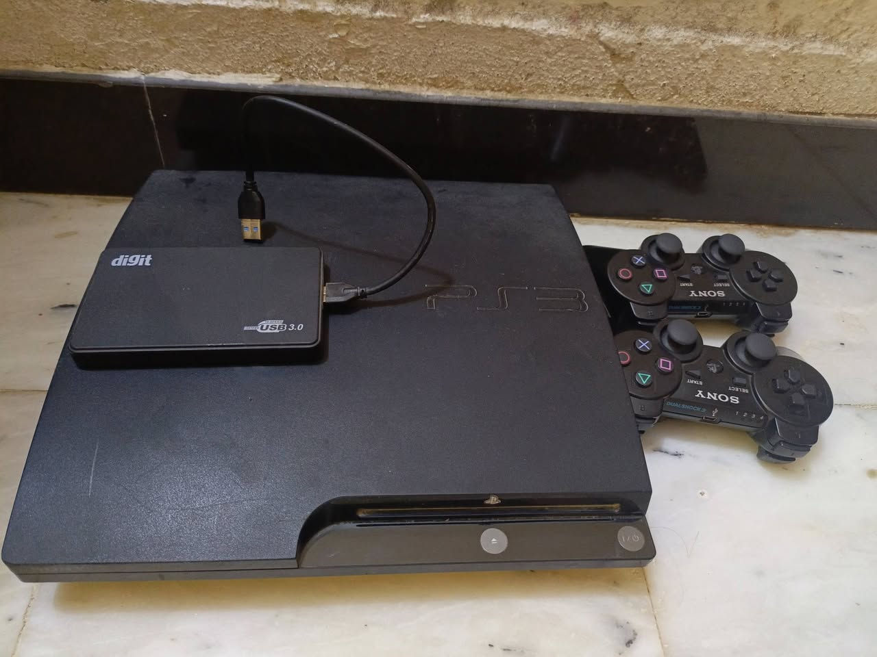 بلاي 3 مع كامل ملحقاته ما صار لي من شهري من اشتريته يعني جديد سعر خاص


**إذا كنت صاحب هذا الإعلان وتريد حذفه لأي سبب، رجاءا أرسل رسالة إلى الدعم الفني**