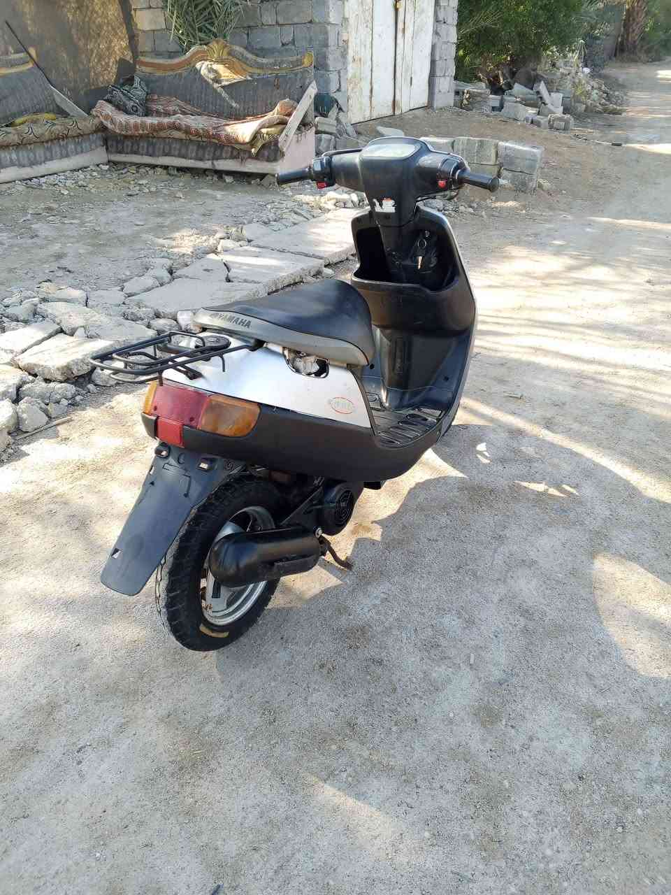 السلام عليكم دراجه بطه للبيع موديل 2003دبل سكليتر كهربائيات عوزه فقط باتري مكينه مفتوحه مره وحده كابريتر جديده تايرات جدد مكاني كربلاء طويريج قرب محطه جوهره كربلاء السعر 200وبيه مجال للاتصال ***********
