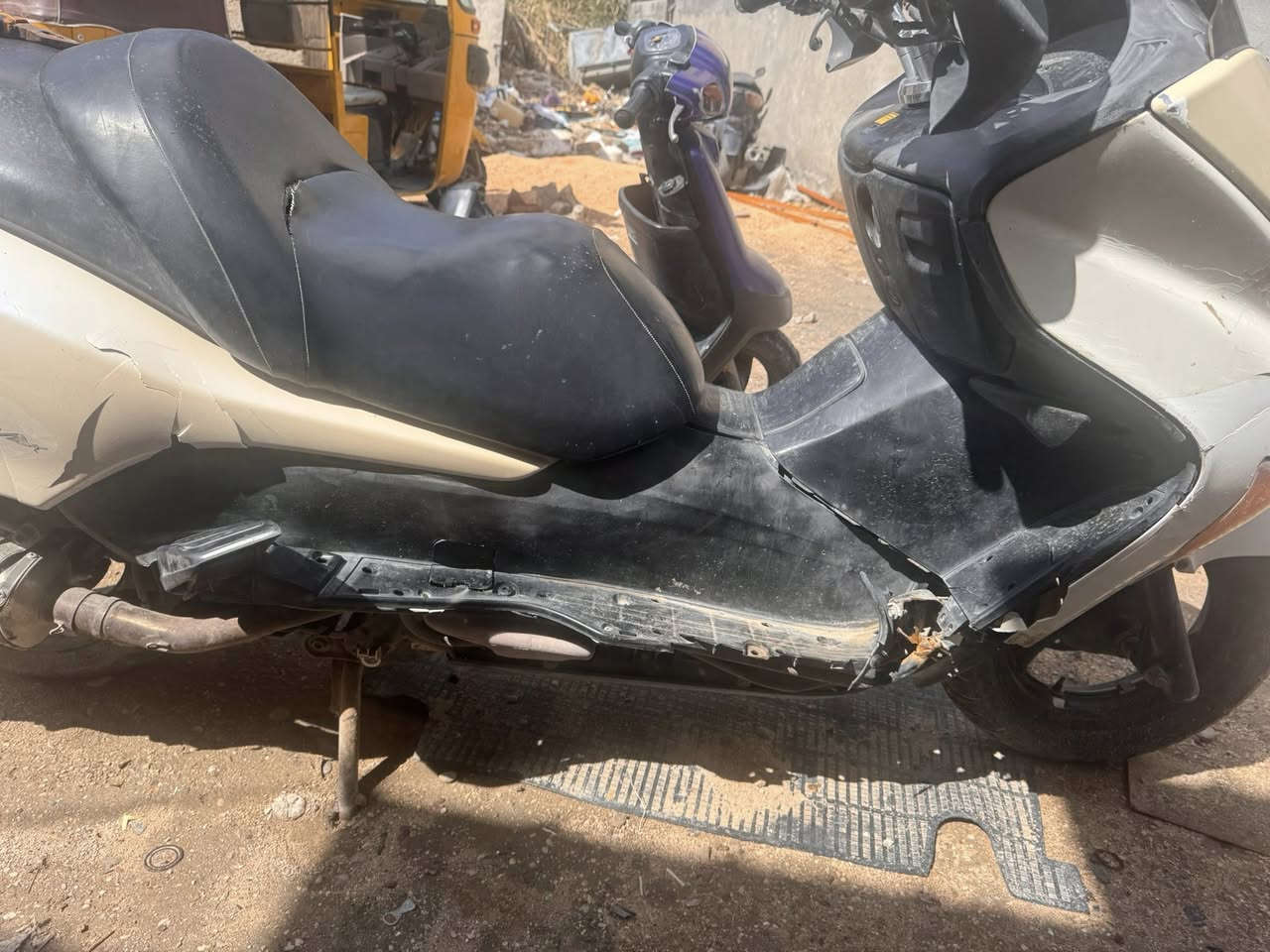 السلام عليكم  فورزا 08  كرستال كير ملغي نكلبت بيه الله يجفيكم الشر على حطته ابيعه مكانه كربلاء او مراوس ب فورزا نضيفه  واطي فرق سعره 700  
***********
