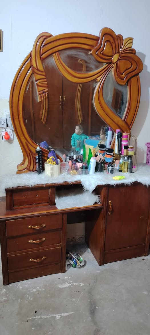 السلام عليكم غرفه للبيع 
500 وفيها رجال بسيط مستعجل على بيعتها اني بغداد علوه الرشيد


**إذا كنت صاحب هذا الإعلان وتريد حذفه لأي سبب، رجاءا أرسل رسالة إلى الدعم الفني**