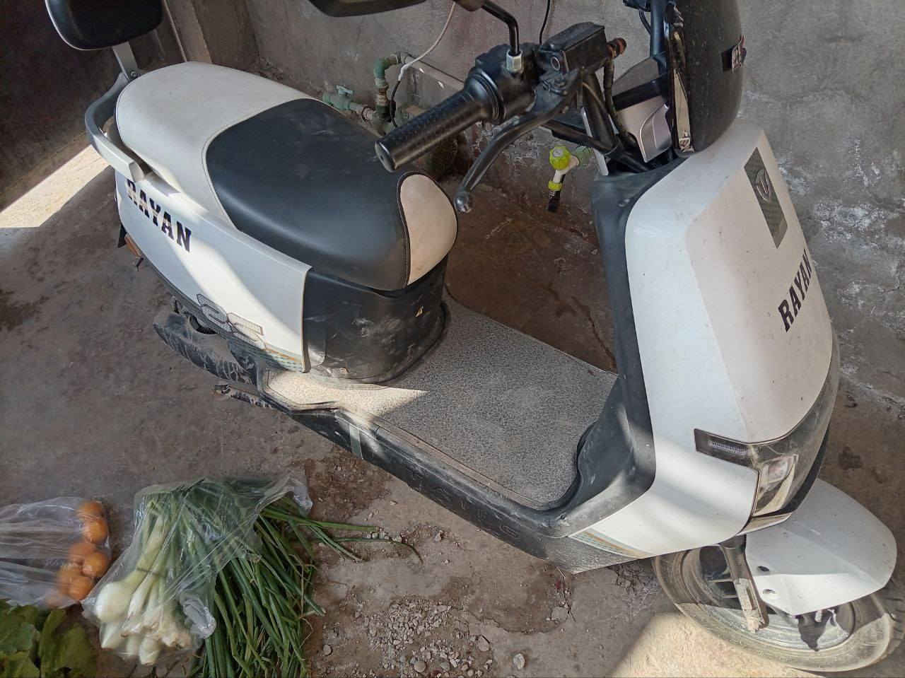 دراجه شحن للبيع السعر 650 وبيه مجال  
***********
