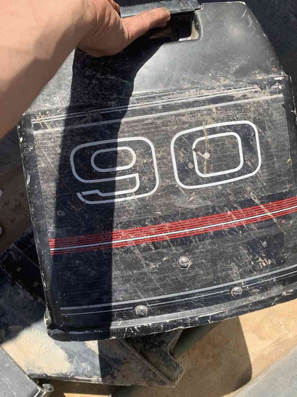 مكينه فورسي 90 حصان
بحاله نظيفه وجديده 
العنوان واسط الكوت 
السعر ٦٥٠ وبيها مجال 
للتواصل ***********
