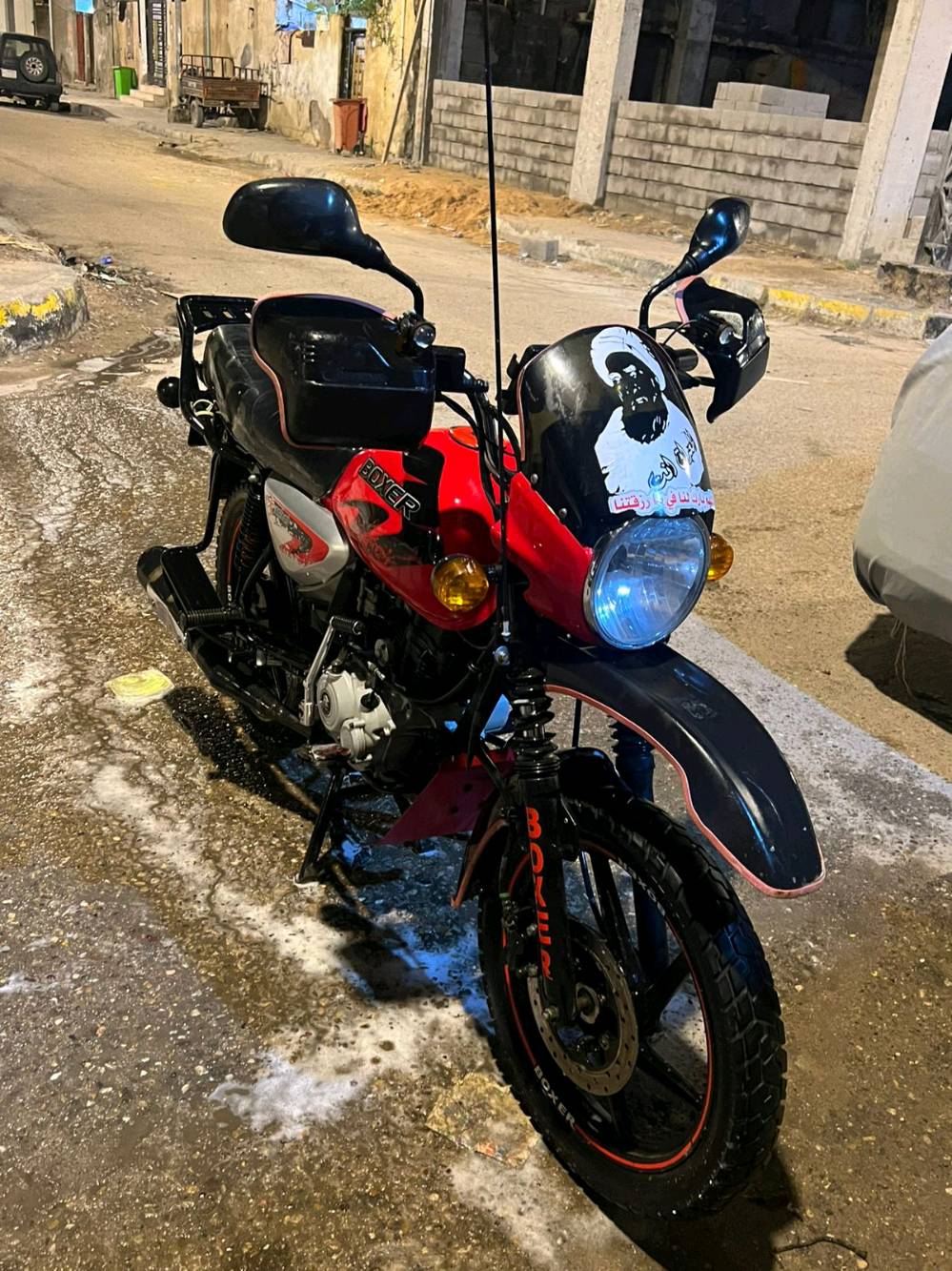 سلام عليكم دراجه بوكسر 2023سنويه رقم باقي بس ع تسليم دراجه مكينه مامفتوحه حلوه نضيفه  سعر2400وبيه مجال
مكان بصره حيانيه رقم 0788166093