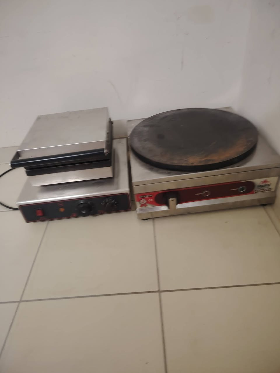 سلام عليكم عندي هاي اجهزه مال كريب البيع شغالات كلشي مابيهن مستعجله عل بيعهن


**إذا كنت صاحب هذا الإعلان وتريد حذفه لأي سبب، رجاءا أرسل رسالة إلى الدعم الفني**