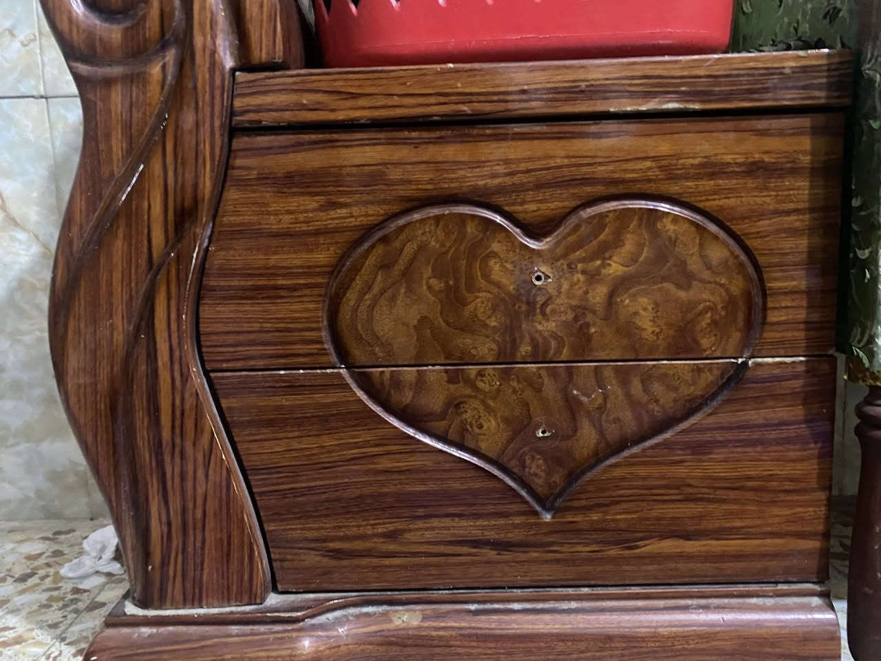 السلام عليكم 
عندي غراض للبيع قيم واخذ


**إذا كنت صاحب هذا الإعلان وتريد حذفه لأي سبب، رجاءا أرسل رسالة إلى الدعم الفني**