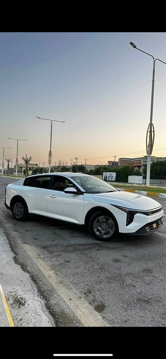 K4البيع موديل 2025بعدي زيرو بدون ضرر محرك 200 مراوس بسارنتو 2032او2042 #***********
