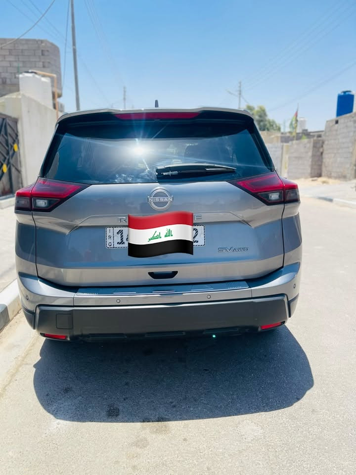 نيسان روج موديل 2024
بصره حره رقم انكليزي سنويه ال30
ماشيه 30 الف كفاله عامه ماعدا بارد مقدمه البنيد وارد امريكي
تبريد تدفئه
مواصفاتها بانوراما
تحكم شاشه كار بلي
وضعيات قياده 5
دخول ذكي باب الصندوق كهرباء
كشن السائق كهرباء ⚡️ 
الون رصاصي عل رمادي 
العنوان بصرة والسعر اتصل على الرقم
***********
