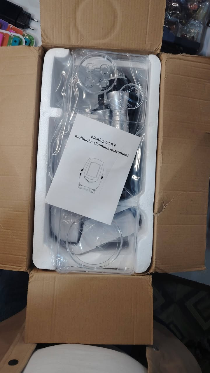 سلام عليكم الي يفيده خلي يراسني وتساب رقم ***********
