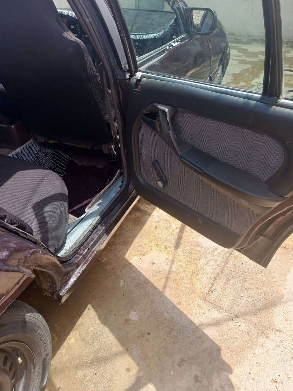 اوبل اوميكا للبيع موديل 90 حجم 20سياره بسمي جاهزه صبغ جماليه كير محرك شرط السعر25 وبيها مجال***********
