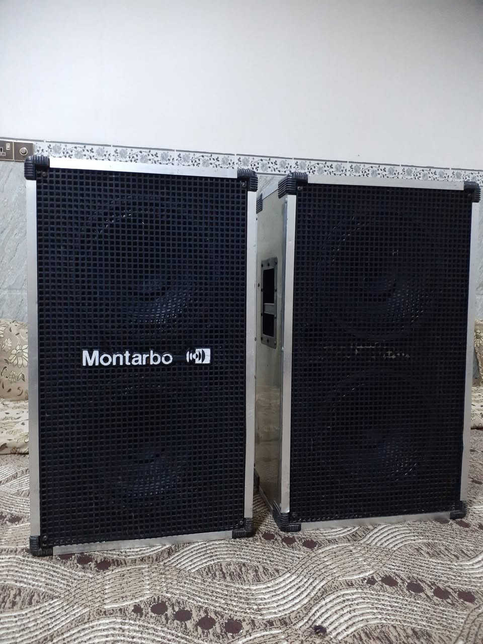 زوج ثنائي  12  انج 
اللبه  بي ان سي 

السعر 300  الف 

***********
