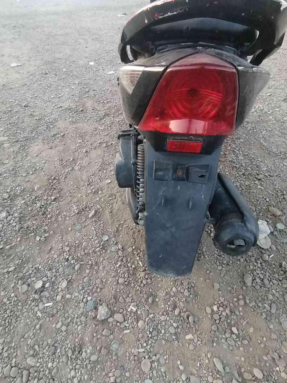 ثعلب مختمه كوم حديد حلوه الدراجه كطعت ناريه  ب ٢٥٠ شراي اتصل ***********
