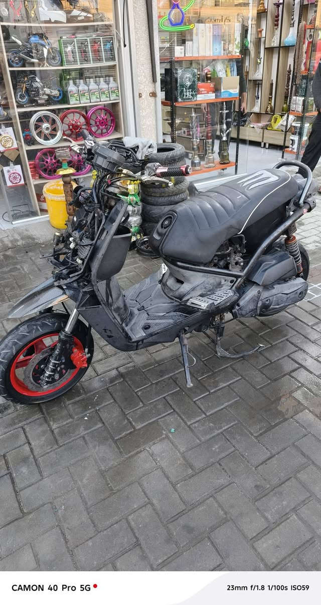 سلام عليكم سكنس جبلي مزود دراجه مال حاويه مامفتوحه مكينه 58ونص بلاد 
بيه جويتر كوسو
زوج كلجات رياضي 
شمعه رياضي اصليه 
دبلات خلفيه اصليه 
كشن اصلي 
فلاوين 
ستيرن اصلي 
يدات ابريك اصلي 
يدات اصليه 
قبق عنبار 
كفرات كامله لون ابيض نقص بس صفحه يسره سعره 900
*********** مكاني بغداد دوره شارع 60
