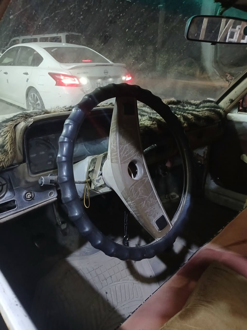 بيكم تيوتا موديل ٨٠ سياره جاهزه ترايك وين تريد سياره اصوليه سنويه صاقطه شرط التحويل محرك كير صدر تاير كله نضيف السعر ١٤ ورقه بيه مجال اي استفسار علرقم *********** مكاني ديالى تقاطع الوجيهيه
