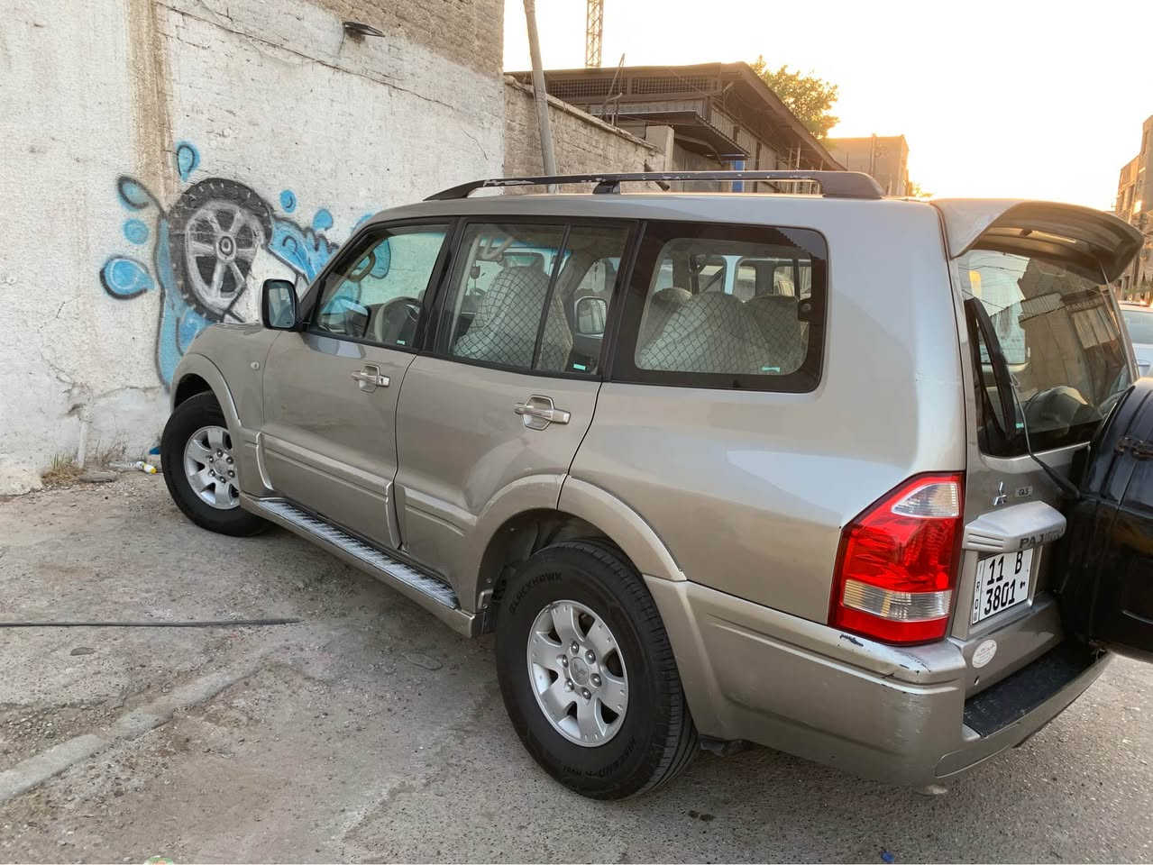 السلام عليكم باجيرو ٢٠٠٧ خليجي رقم بغداد الجديد السيارة بيهة صبغ جاملغ السايق فقط وبيهة بارد شوية بلجاملغ السيارة جاهزة من كير ومكينة وصدر وتايرات وبيهة سونار جديد موجود بلصور ورايدهة ١٠٦ وبيهة مجال وموجودة بغداد الجديدة ورقمي *********** بغداد, العراق
