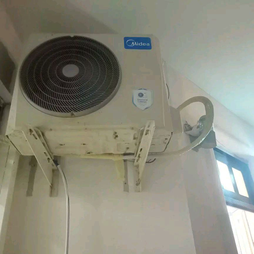 تنصيب وفل تفصيخ وشد سبالت مكيفات  فحص  شحن غاز 410و 22فرنسي غسل موضعي وخارجي 
***********
