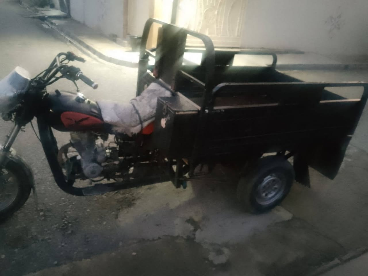 ستوته البيع موديل ١٦محرك ٢٢بعده ما مفتوح مصبوقه صبق عام نشاط معدل خير من الله شاصي اكسن ركبه محرك كهربيات كله شرط ستوته ما بيهه نقص برقي س٧٠٠بيهه مجال اني مكلف بل نشر خابر ودلل ***********
