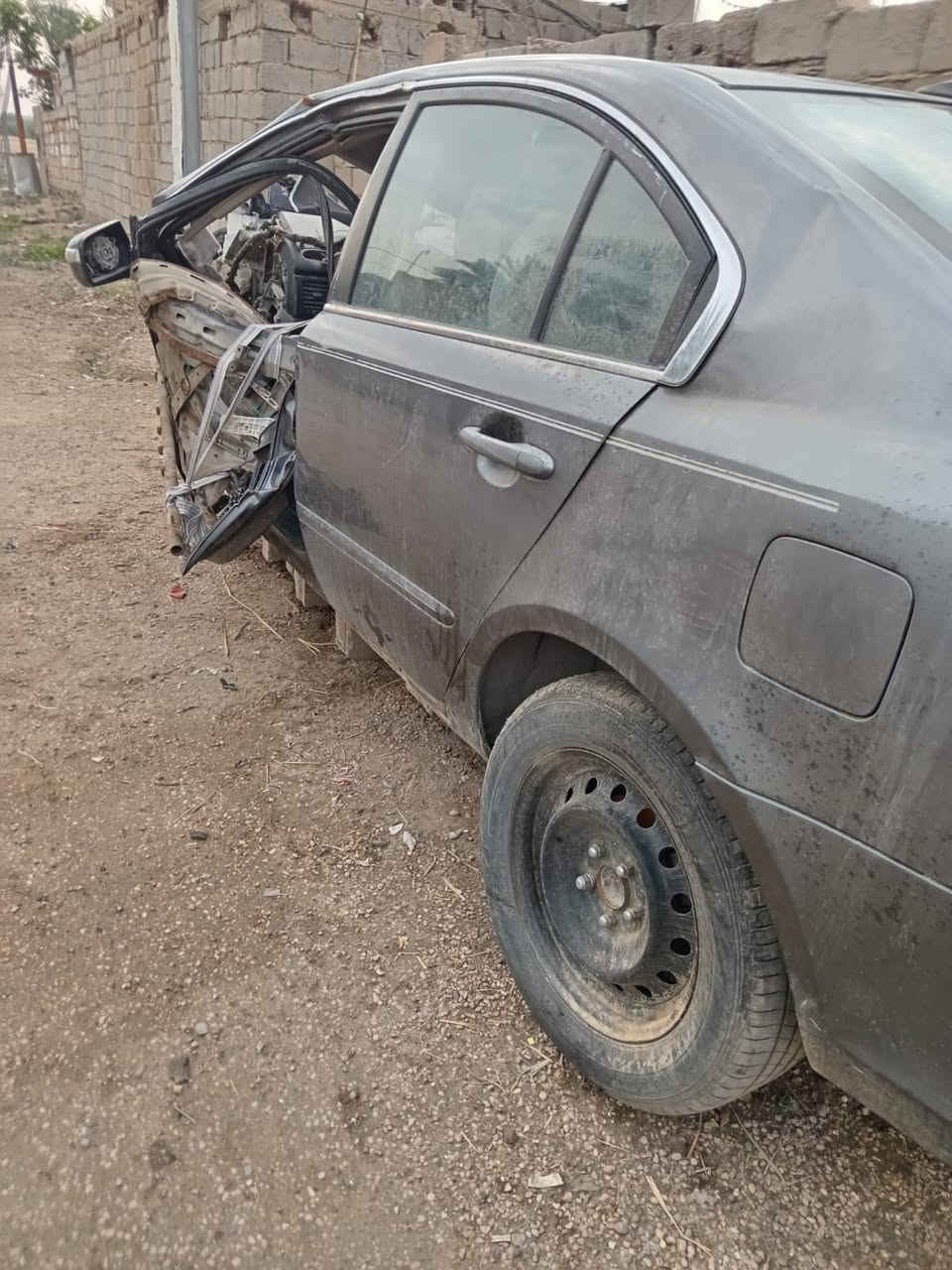 السلام عليكم سياره اوبتيما 2009الضربه مثل ما موضح بصوره رقم بغداد خصوصي الماني السعر 23رقم للاستفسار***********
